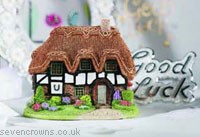 Lilliput Lane Good Luck miniature English Cottage